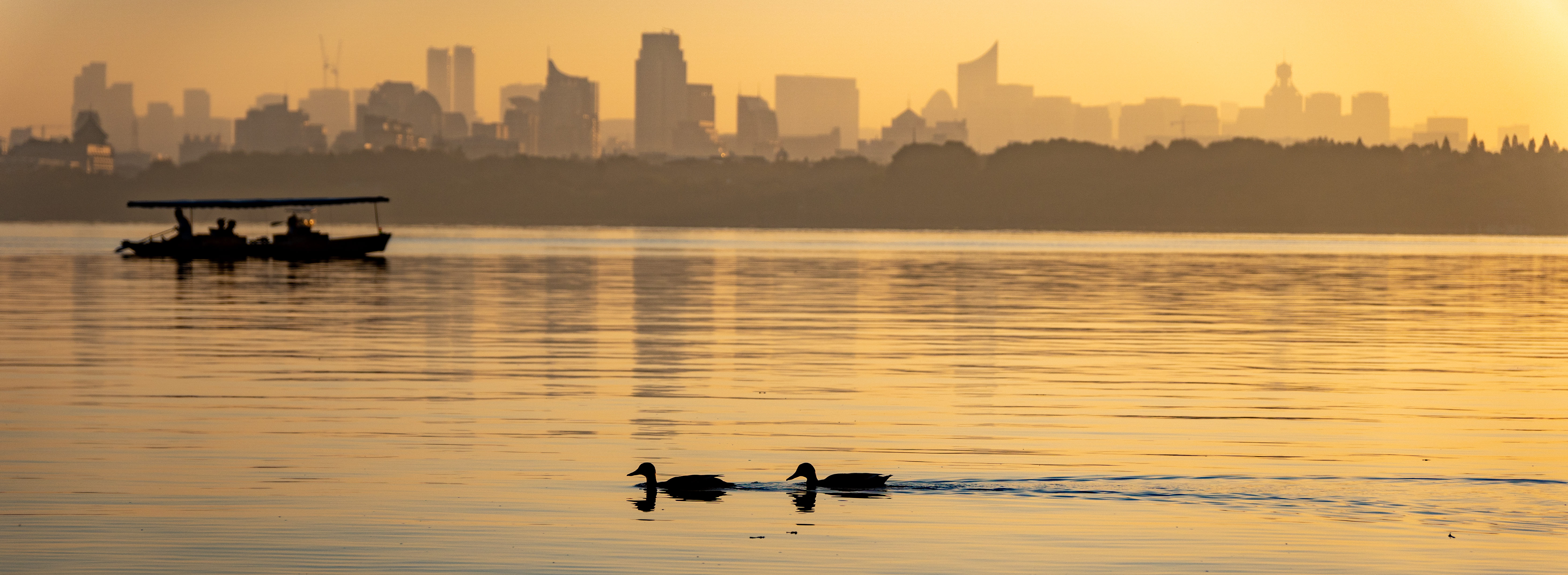 the West Lake, Nov 2023.